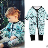 New Retail  new Newborn infants baby boy and girl wear mickey even climb clothes conjoined ha garments